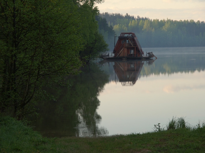 Vaizdas:Smagiausia pirtelė ant vandens. Plaukiam? 700.jpg