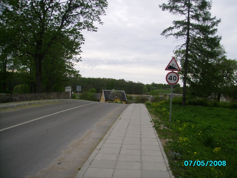 Vaizdas:Kelias veda į pakalnę 620.jpg