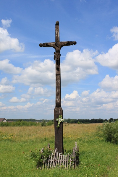 Vaizdas:Kryžius Reivyčių k. 377.jpg