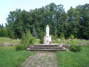 Šv.Marija liūdi sudegusios bažnyčios