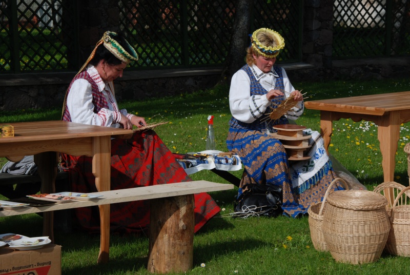 Vaizdas:Pinu pinu krepšelį. 137.jpg