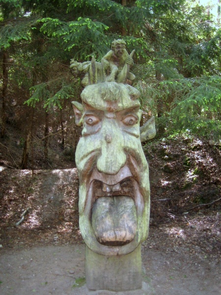 Vaizdas:Nelabųjų buveinė 792.jpg
