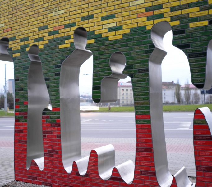 Vaizdas:Baltijos kelio fragmentas. Vilnius. 129.jpg