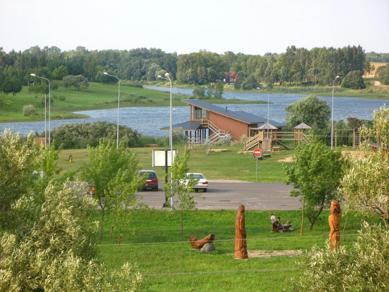 Vaizdas:Kupiškis. Vaizdas į marias nuo piliakalnio 554.jpg
