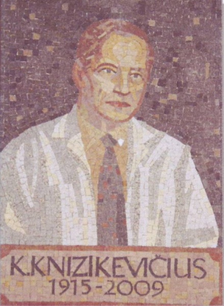 Vaizdas:Vitolis Trušys. K.Knizikevičiaus mozaikinis portretas. Z. Katkienės nuotr. 39.jpg