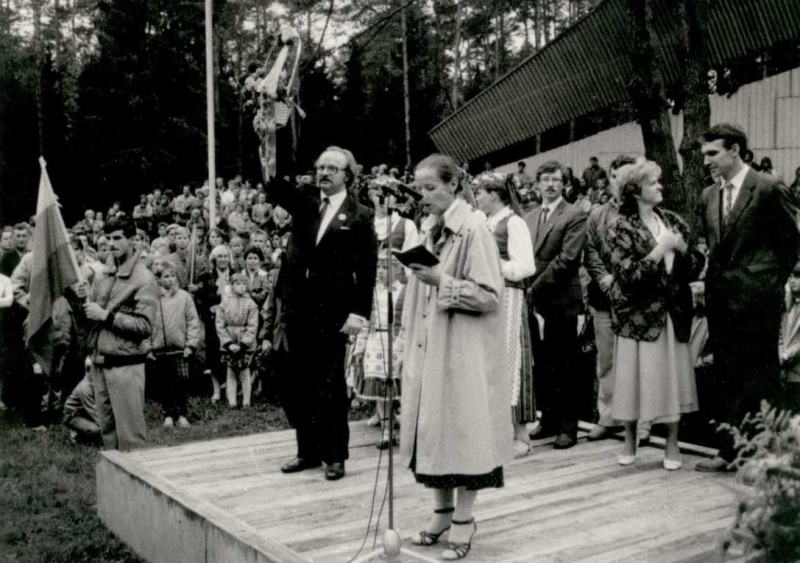 Vaizdas:Sajudzio mitingas - pradzia.jpg