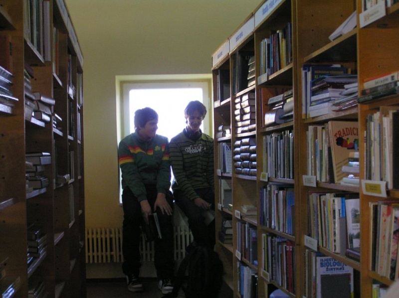Vaizdas:Žemaičių Kalvarijos V.Mačernio bibliotekoje 30.jpg