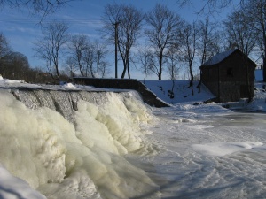 Ledinis krioklys. Babrungas, Plunge