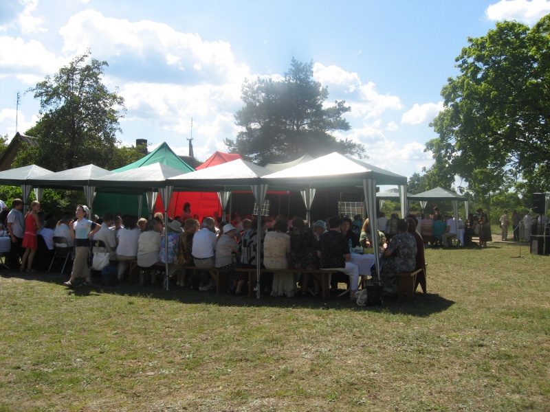 Vaizdas:Agapė ( bendruomenės suneštinės vaišės) 148.jpg