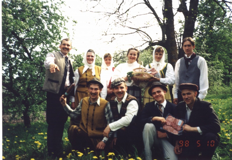 Vaizdas:Image scanned 2009 05 28 at 13 44.jpg