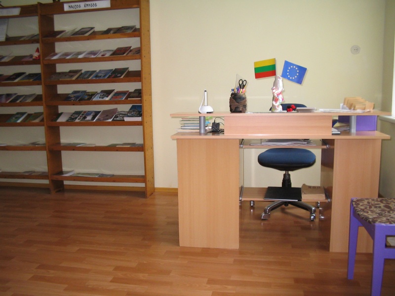 Vaizdas:Bibliotekoje 4 49.jpg