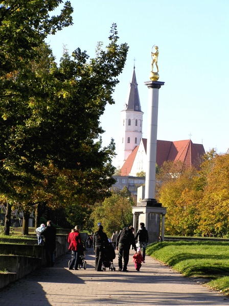 Vaizdas:Įprasta pasivaikšiojimų vieta 373.jpg
