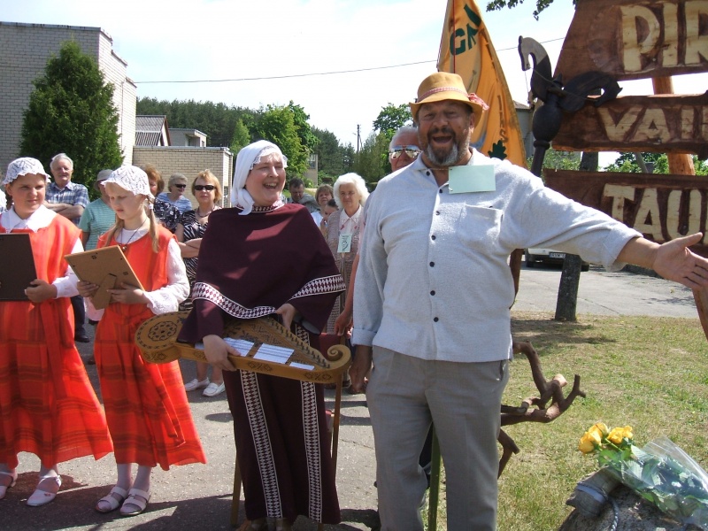 Vaizdas:Pirmojo spektaklio Tauragnuose 100 -mečio šventė 623.jpg