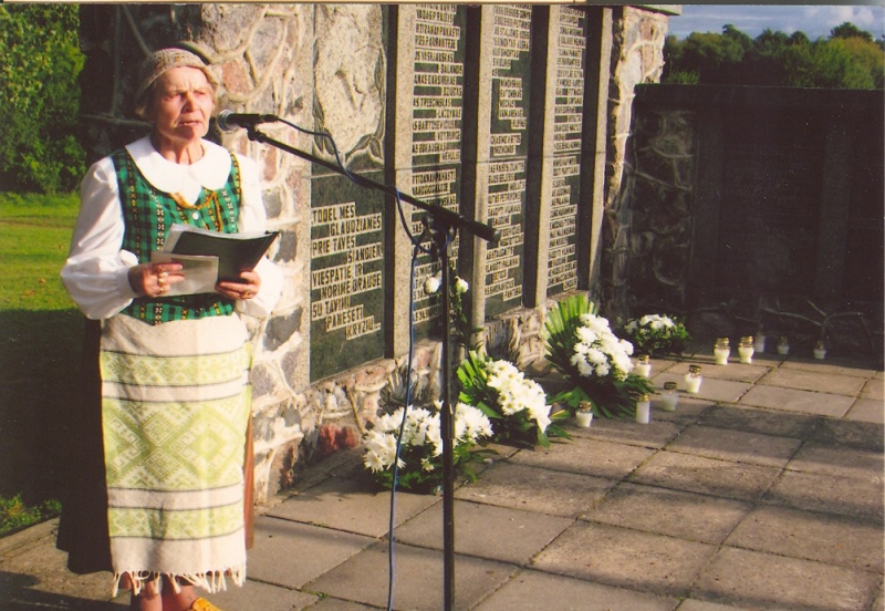 Vaizdas:Kalba Veronika Ganužienė 2009.jpg