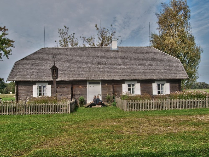 Vaizdas:Bernotai. Maironio tėviškės namas 13.jpg