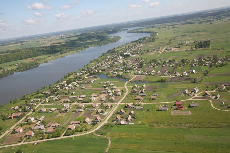 Vaizdas:Darsūniškis iš aukštai 631.jpg