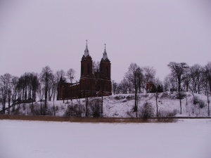 Žaslių bažnyčia žiemą