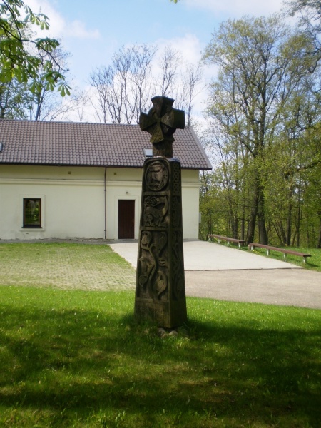 Vaizdas:Keltų kryžius 960.jpg