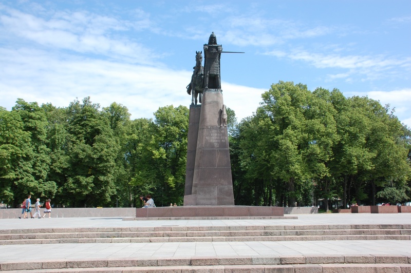 Vaizdas:Paminklas Kunigaiksciui Gediminui 414.jpg