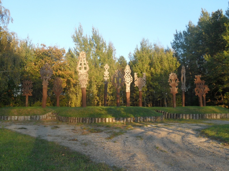 Vaizdas:Usėnų memorialinis verpsčių ansamblis 150.jpg
