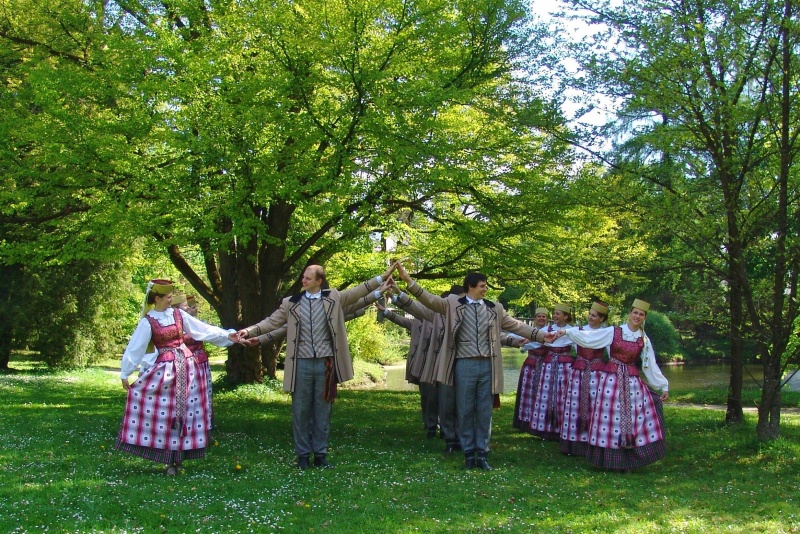 Vaizdas:Šokėjai mėgsta Kauno BS 229.jpg