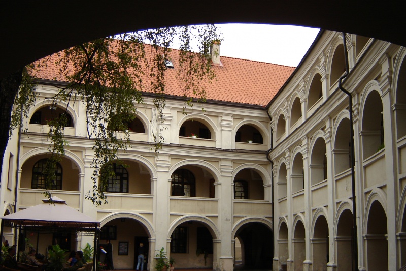 Vaizdas:Tarp arkadų 143.jpg