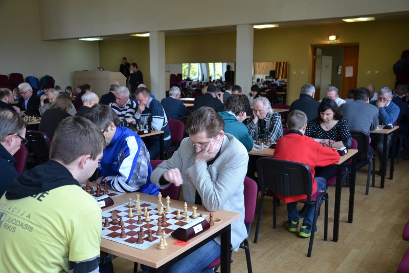 Vaizdas:Signatarės I. Andrukaitienės taurė 927.jpg