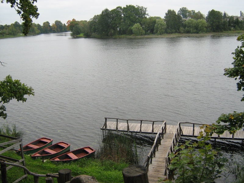 Vaizdas:Valčių nuomos punktas 913.jpg