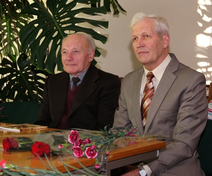 Vaizdas:Viešintų kraštotyrininkai A. Bekenis ir T. Uža 53.jpg