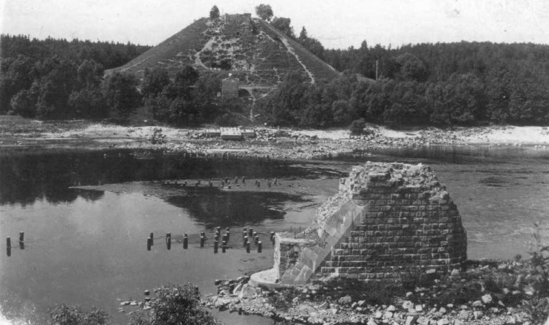 Vaizdas:Isardytas tiltas.JPG