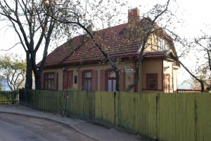 J. Zikarą (Zikaro g. 3). V. Tamoliūnas