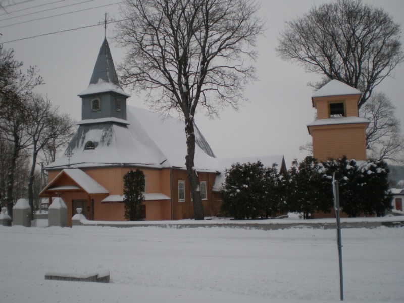 Vaizdas:Ceikinių bažnytėlė žiemą 470.jpg