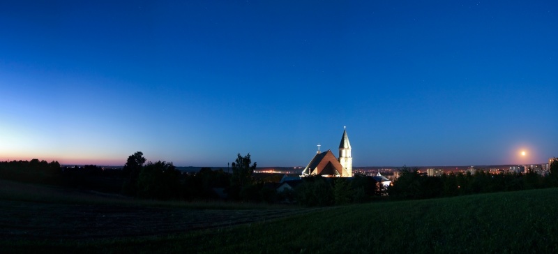 Vaizdas:Alytaus Šv. Mergelės Marijos Krikščionių pagalbos bažnyčia 991.jpg