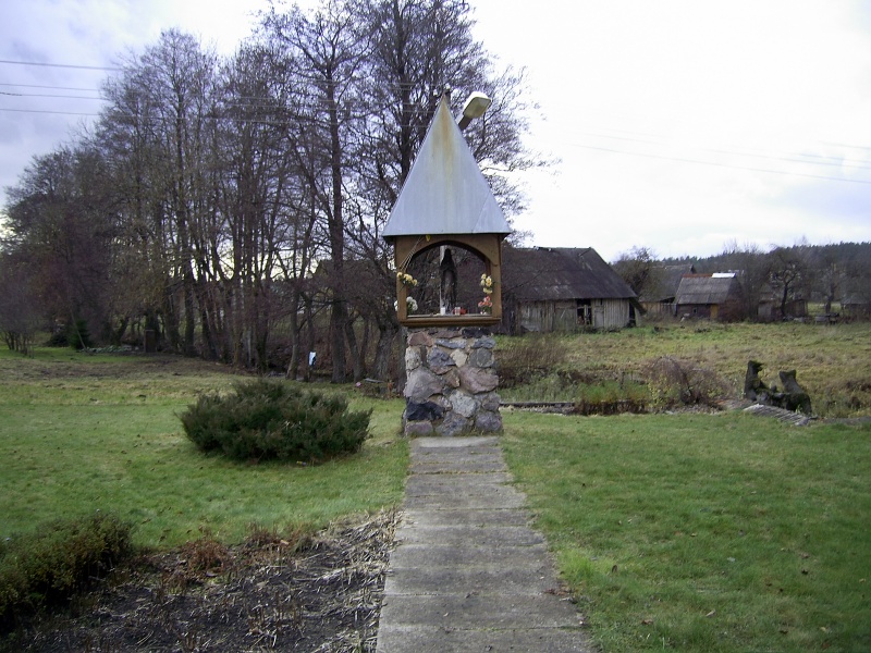 Vaizdas:Sarių koplytėlė, skulptorius M. Grušas 427.jpg