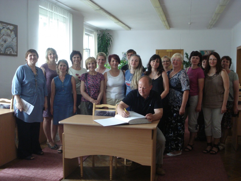 Vaizdas:Ukrainos bibliotekoje, 2013 m. 111.jpg