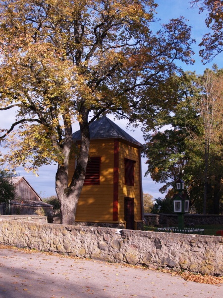 Vaizdas:Žemalės bažnyčios varpinė 475.jpg